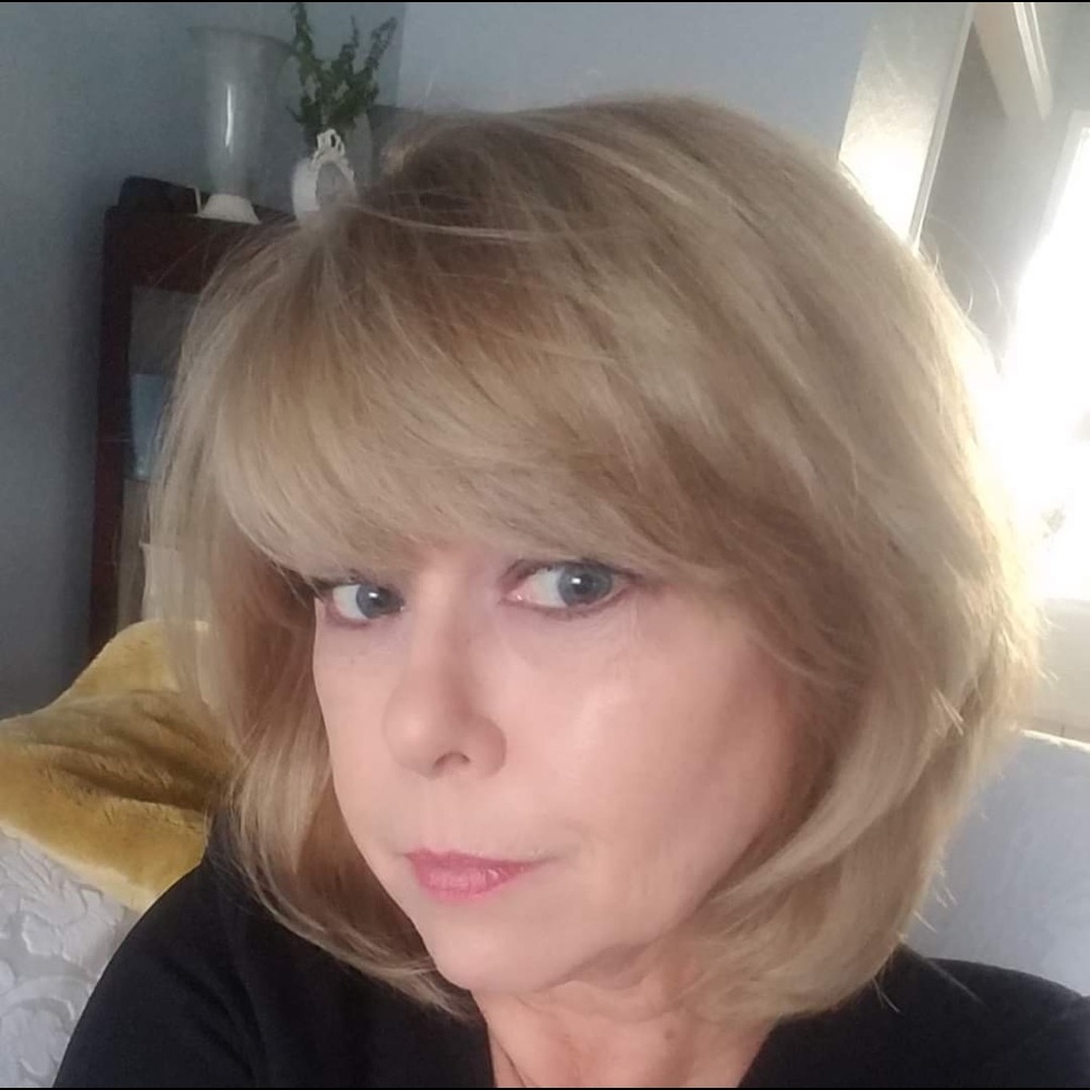 Meet your Posher, Christie